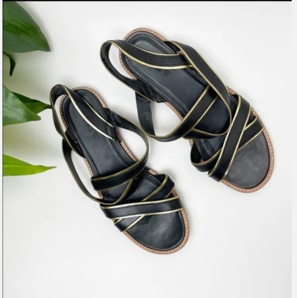 . Crew Black Gold Womens Sandals 7 1/2